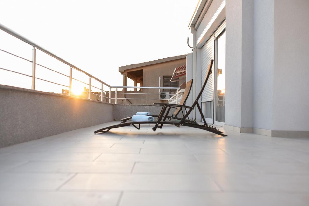 Sea View, Peaceful. Apartment Makarska Exterior photo
